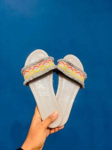 Beautiful Grey Flats/Footwear