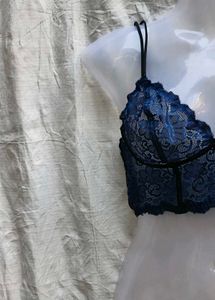 I. CUTE NET CORSET