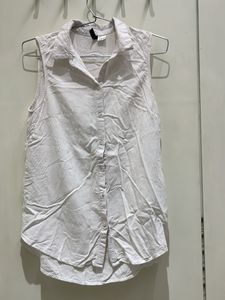 Divided by HNM  White shirt