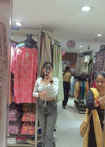 H&amp;M White Crop Top