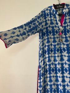 Pakistani Lace Kurti With Kundan Button