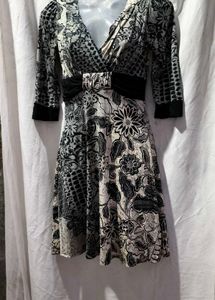 22211.Floral Print Dress