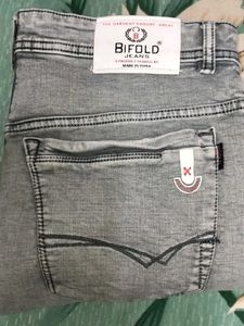 Bifold Gray Wash Jeans