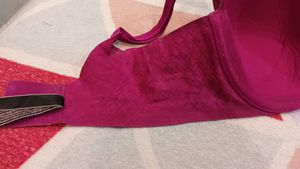 Victoria&#39;s 36DD Bra