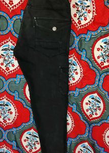 Combo Of 2 Tshirt And Cargo Pent Size 28