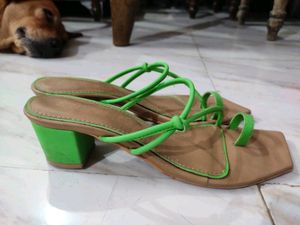 Dressberry One Toe Block Heels With Knott Details