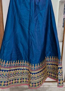 Teal Blue Lengha In Excellent Condition
