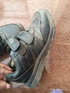 Unisex  Black School Shoes