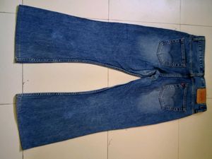 ✨ Vintage Levi’s Flared Jeans ✨