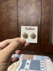 Off White Studs