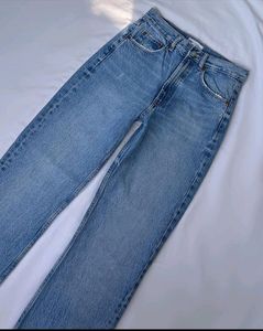 Zara Straight Fit
