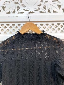 Elegant Black Lace Top B