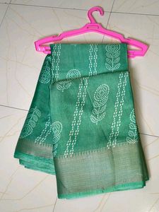 Out Standing Sea Green Synthetic Saree