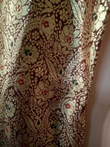 Banarasi Gold Kurti  with Maroon salwar💘