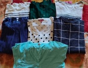 Tops Bundle ( BUY ANY ONE AT 99 ONLY OR 300 COINS)