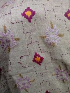 Very Beautiful Woolen Showl