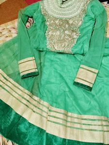 Elegant Green Gown Suit💗