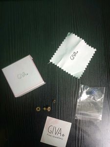 GIVA golden Sparkling Earrings