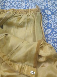 Beautiful 😍 Pakistani Embroided Suit 🤎