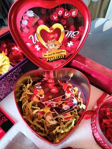 Showpiece Gift Set Special For Anniversary