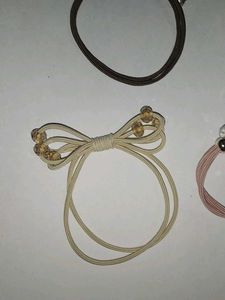 Beautiful Bead Hair Tie In 8 Different Colours