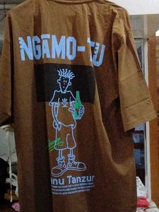 Zara Brown Graphic Oversized Tee