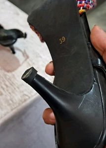 Ajio Pointed Toe Pump