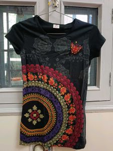 Patterned T-shirt