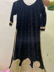 Black Velvet Suit With Dupatta