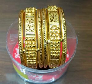 Artificial Gold Bangles (100% Gurantee On Color)