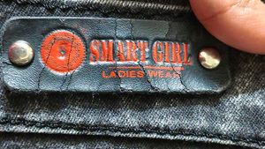 Stylish Dark Wash Jeans with Subtle Embroidery