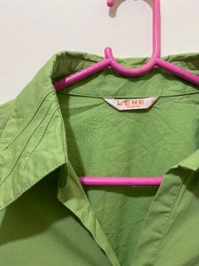 Green Button-Down Shirt 34-36 stretchable