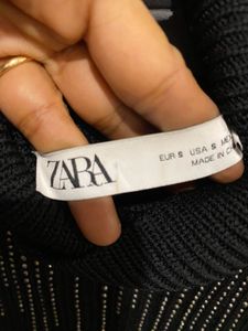 Zara Knitted Embellished cropped Top S