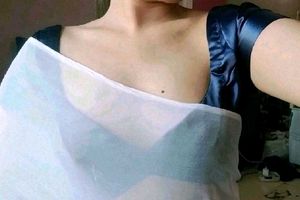 Deep neck backless (non padded)