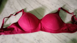 Skybeauty Lingerie Bra Size 32B.( New )