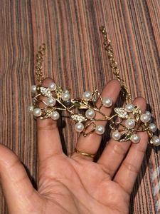 Elegant Pearl &amp; Crystal Necklace Set