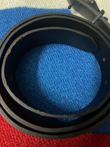 Rarely Used Black UCB Belt – Iconic Logo Buckle