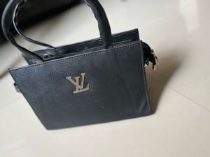 Chic Black Handbag with Logo Detail