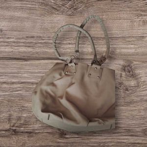 Elegant Handbag