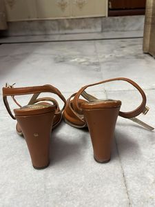 Brown Open-Toe Heels 3 Cm Dressberry Size36