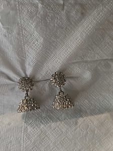 Earings
