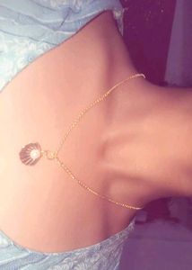 Shell Pearl Gold Necklace