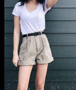 H&amp;M Beige Shorts