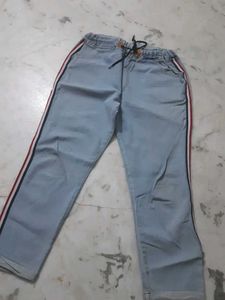 Women's Boyfriend Fit Jeans