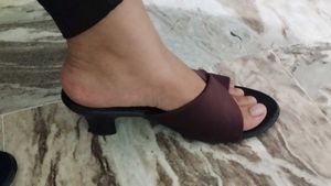 Burgundy Criss-Cross Heels