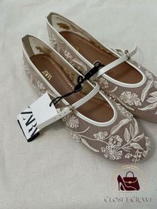 Lace Mary Janes Sizes Available 36-41(3-7)