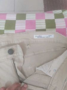 Beige Jeans