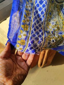 Pakistani Blue &amp; Yellow Printed Duppatta Kameez