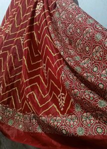 S11 Beautiful Printed Saree With Atteched Blouse