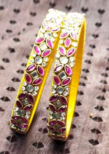 Stunning Kundan Work Bangle